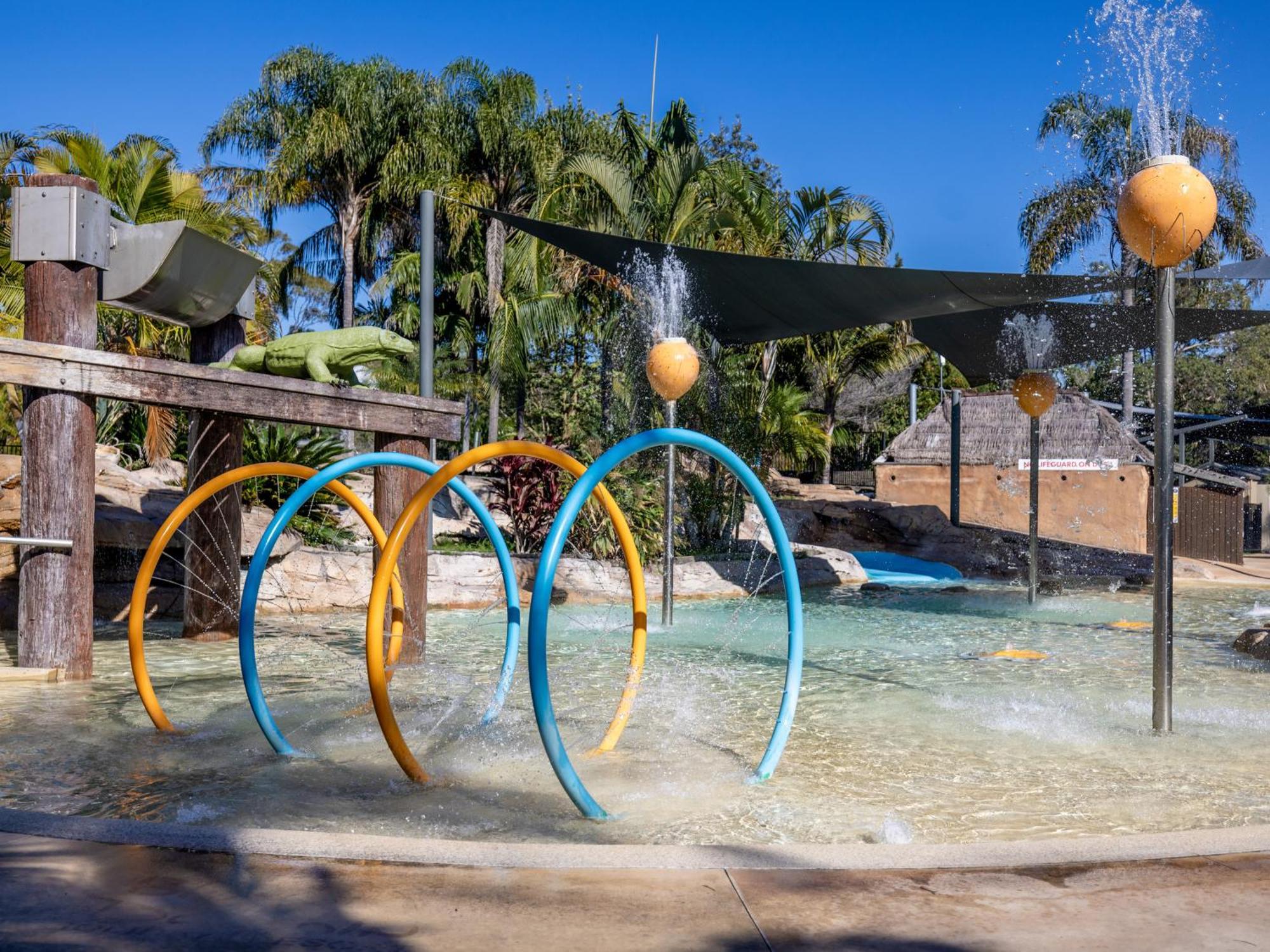 Nrma Blue Dolphin Yamba Holiday Resort Exteriör bild