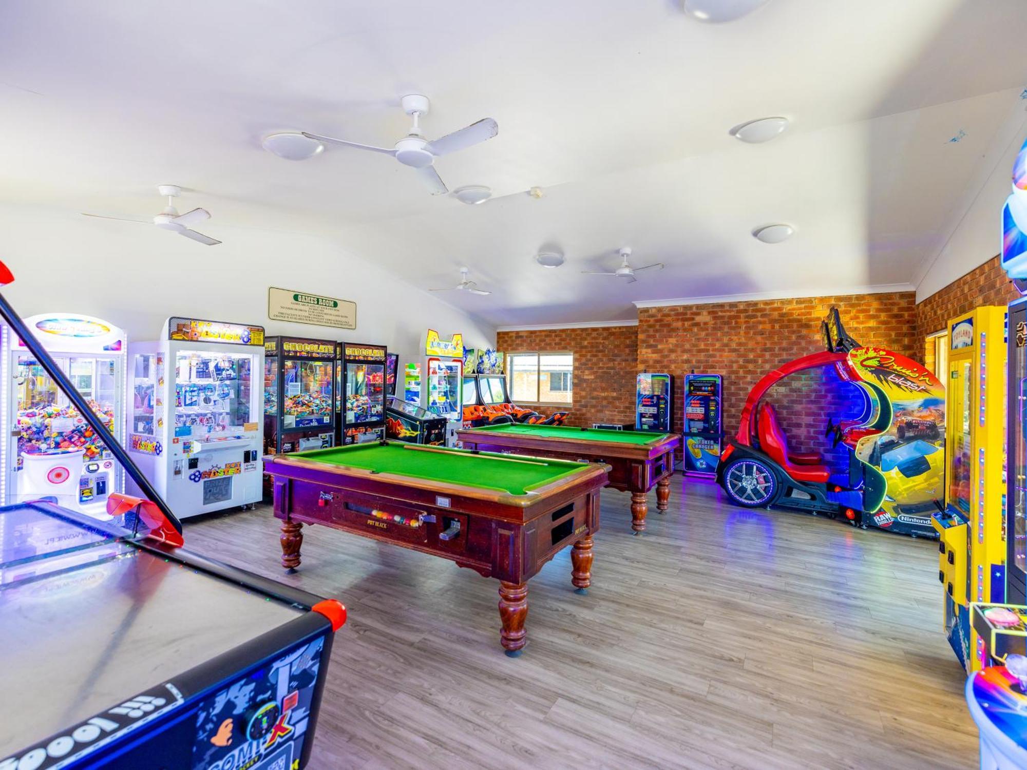 Nrma Blue Dolphin Yamba Holiday Resort Exteriör bild