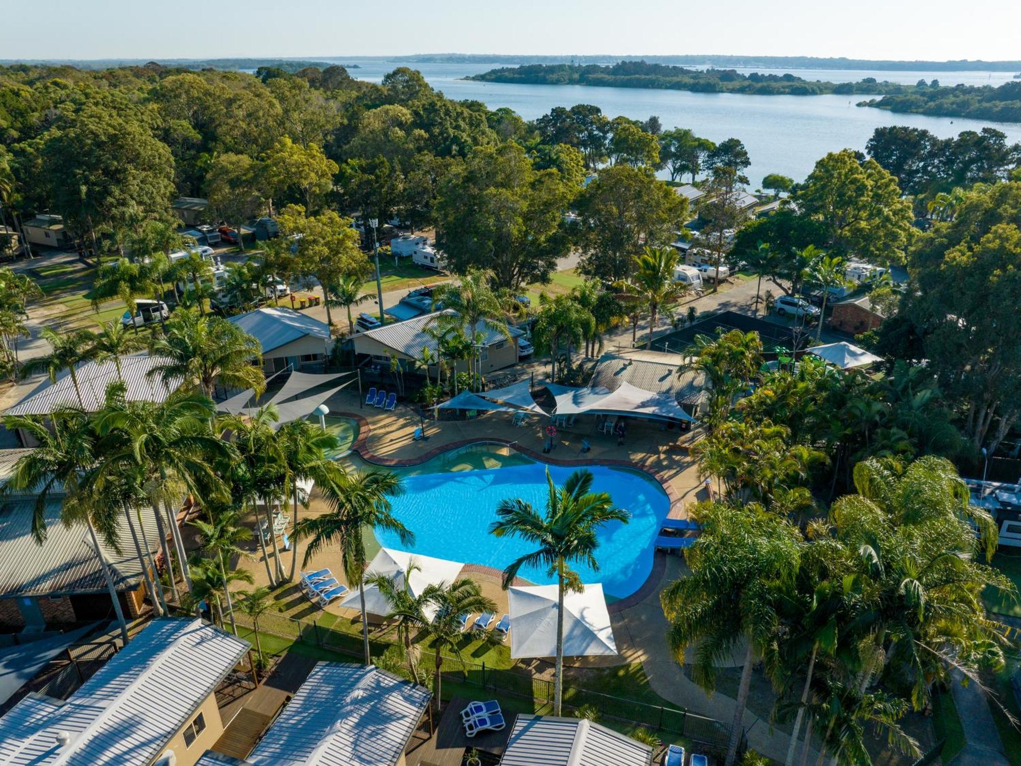 Nrma Blue Dolphin Yamba Holiday Resort Exteriör bild