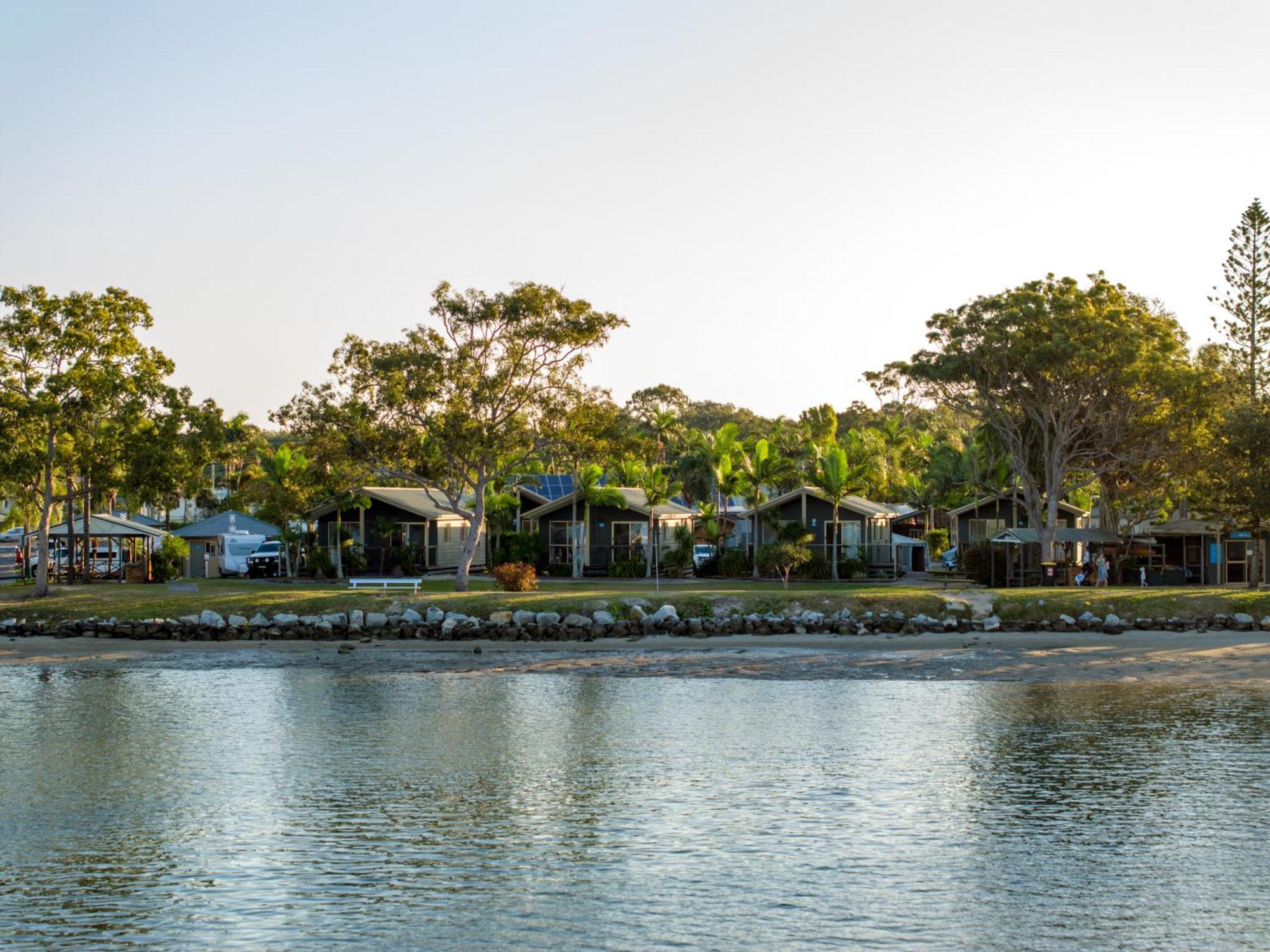 Nrma Blue Dolphin Yamba Holiday Resort Exteriör bild