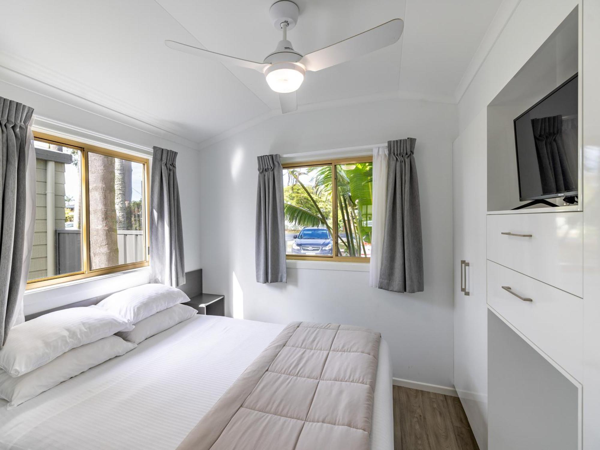 Nrma Blue Dolphin Yamba Holiday Resort Rum bild