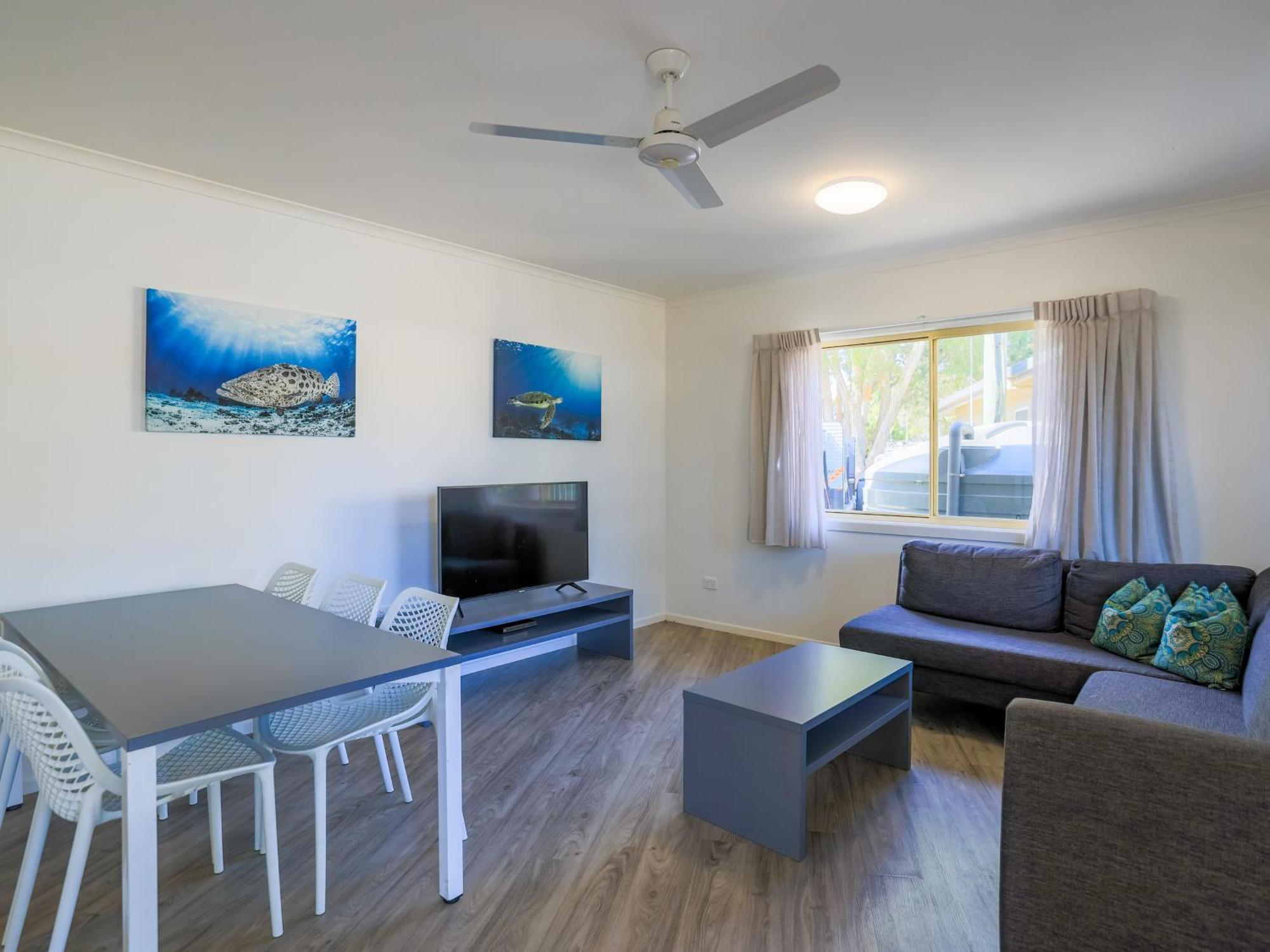 Nrma Blue Dolphin Yamba Holiday Resort Rum bild