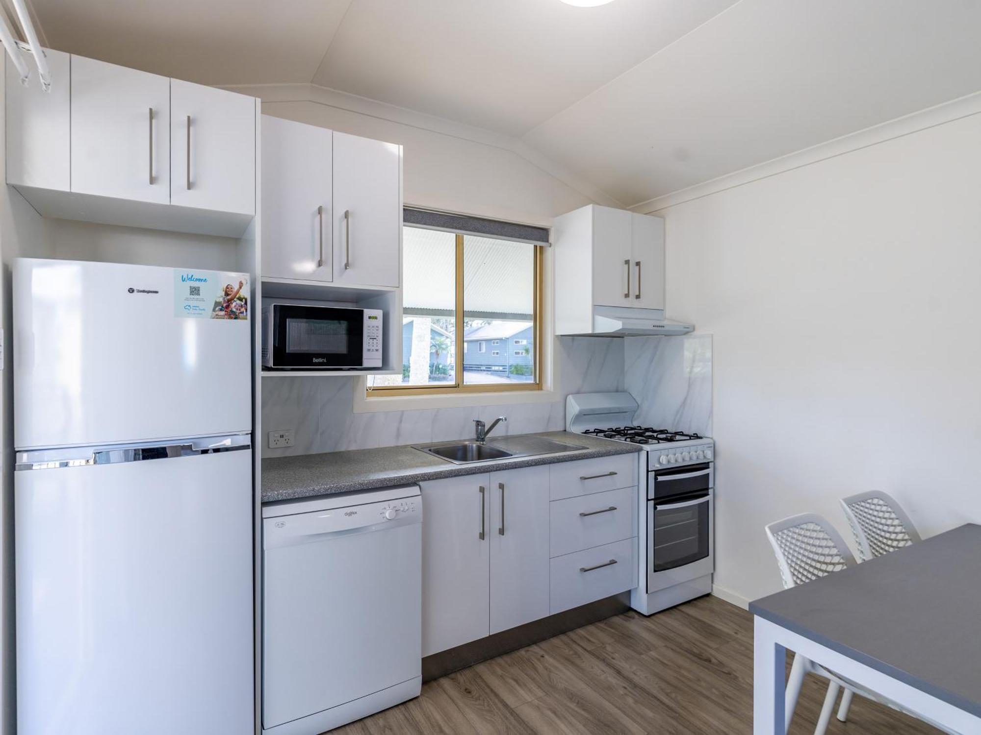 Nrma Blue Dolphin Yamba Holiday Resort Rum bild